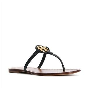 AUTHENTIC tori Burch sandals🖤